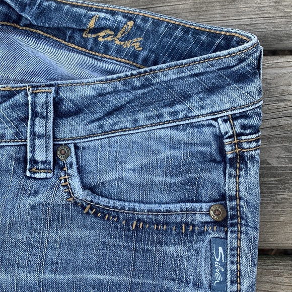 Silver Jeans Lola Bootcut - Picture 9 of 16